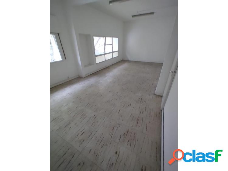 CASONA PLANTA ALTA - SIN EXPENSAS - 240 M2 - BV CHACUBUCO