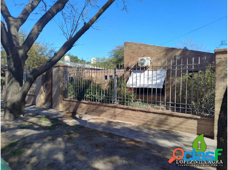 Casa Dos Dor. con Pileta y Quincho en Arguello – Zona