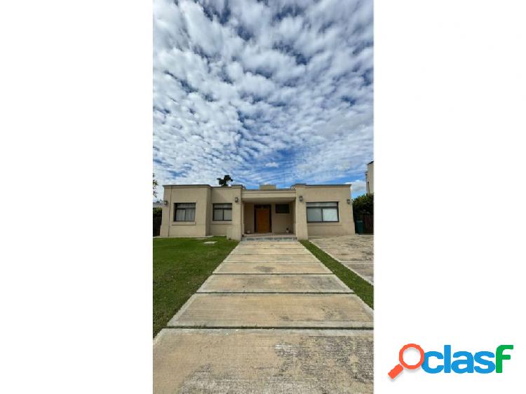 ESCOBAR SAN MATIAS SOLIDA CASA EN VENTA