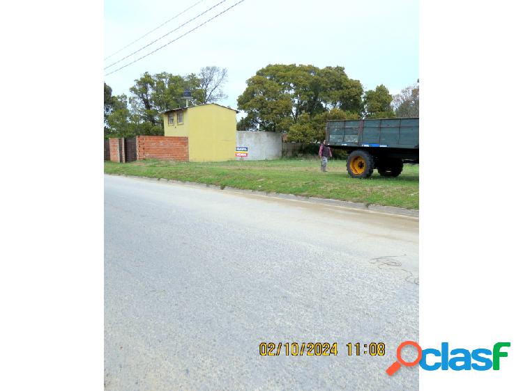 LOTE SOBRE CALLE 8 "CAMINO AL PUERTO"