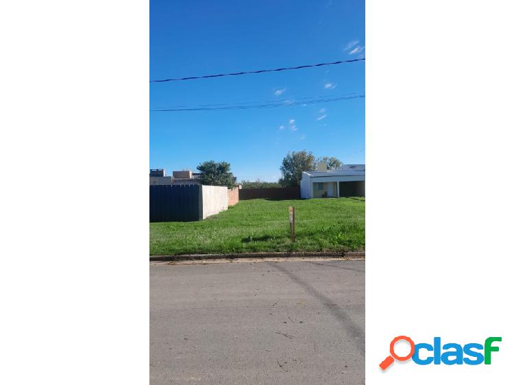 Se vende Terreno en Viale, Entre Rios de 10x30