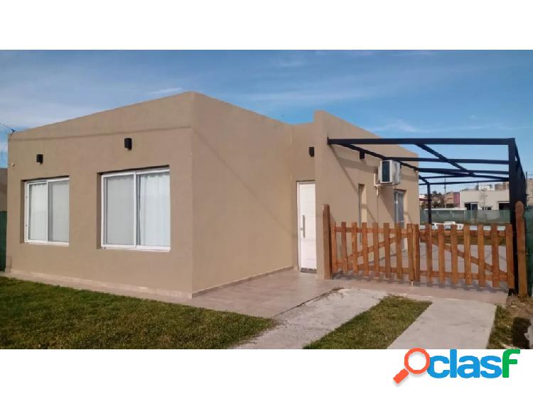 Venta Casa 3 Ambientes En El Barrio Privado Laguna Azul 2